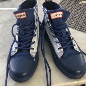 Hunter for target KIDS - tie front boots !!